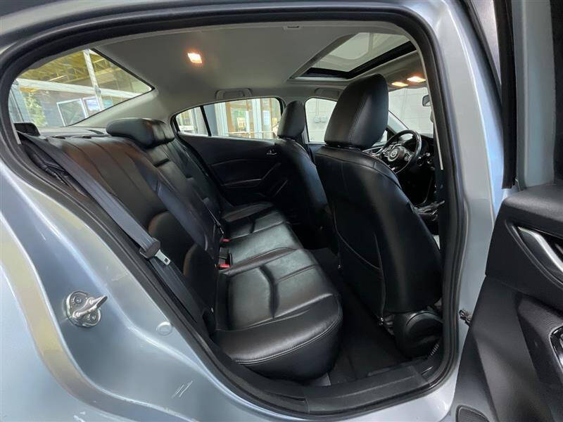 2018 Mazda MAZDA3 Touring