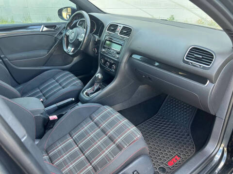 2014 Volkswagen GTI Wolfsburg Edition PZEV