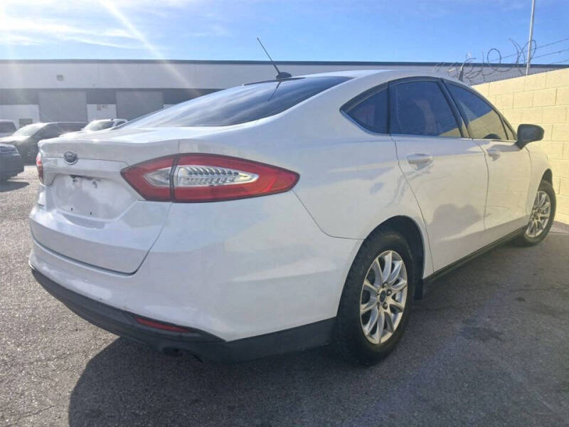 2016 Ford Fusion S