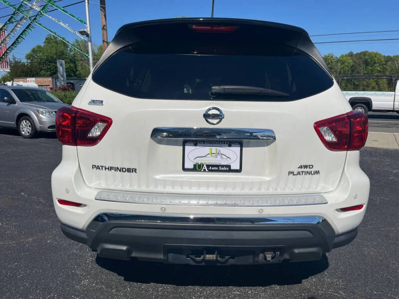2017 Nissan Pathfinder Platinum