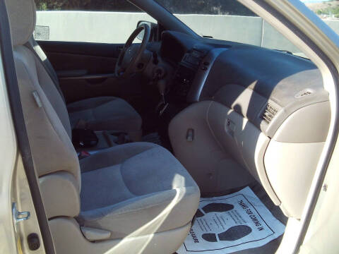 2008 Toyota Sienna LE 8-Passenger