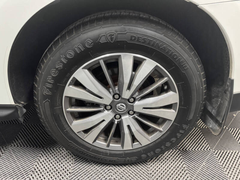 2019 Nissan Pathfinder S