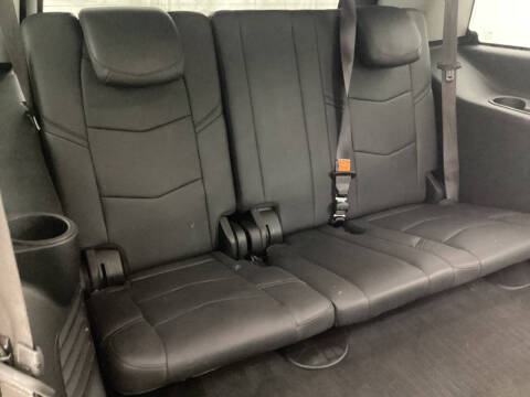 2017 Cadillac Escalade Luxury