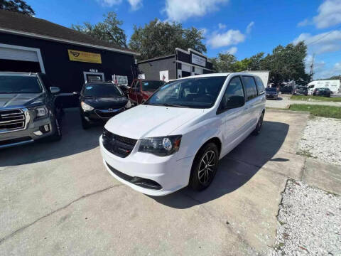 2015 Dodge Grand Caravan for sale at BOYSTOYS in Orlando FL