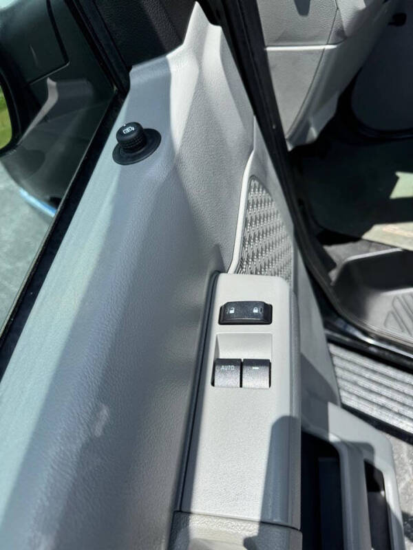 2011 Ford E-Series E-150 XL