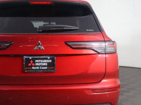 2025 Mitsubishi Outlander ES