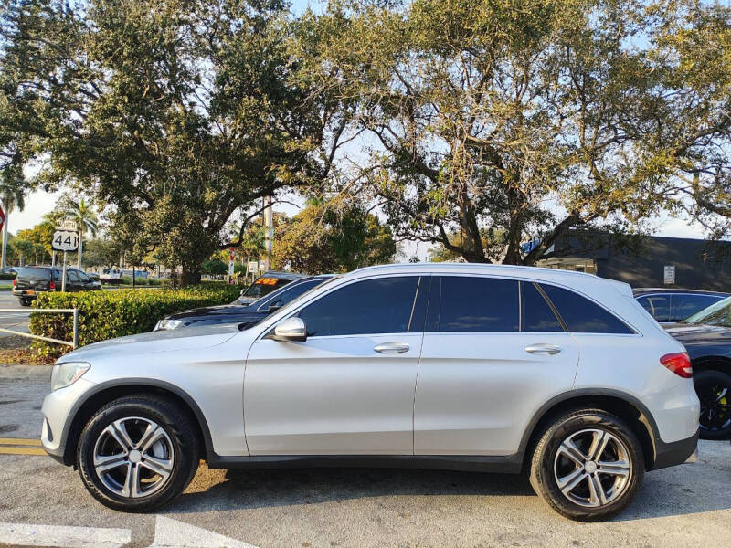 2017 Mercedes-Benz GLC GLC 300