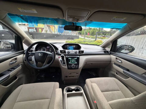 2016 Honda Odyssey SE
