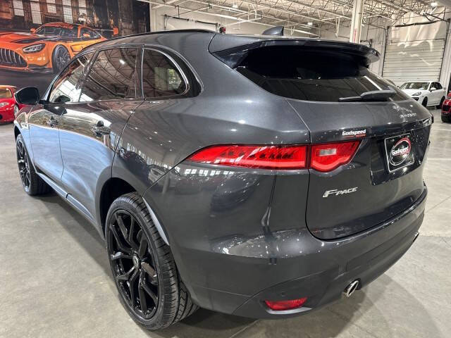 2017 Jaguar F-PACE 35t R-Sport
