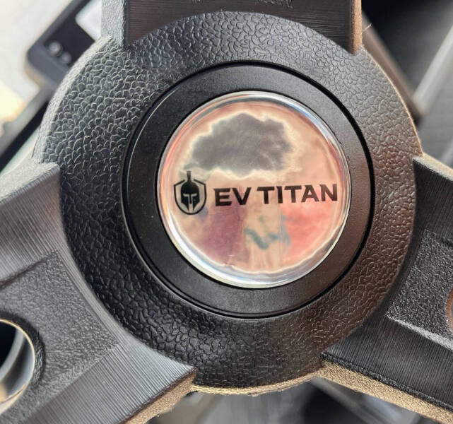 2024 EV Titan FFX 4