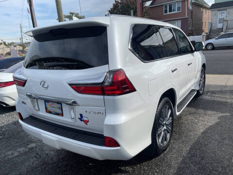 2016 Lexus LX 570