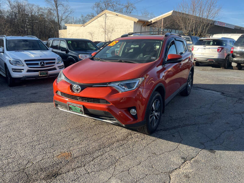 2016 Toyota RAV4 XLE photo 17