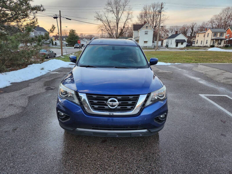 2017 Nissan Pathfinder SV