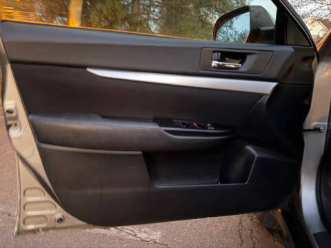 2011 Subaru Outback 2.5i Premium