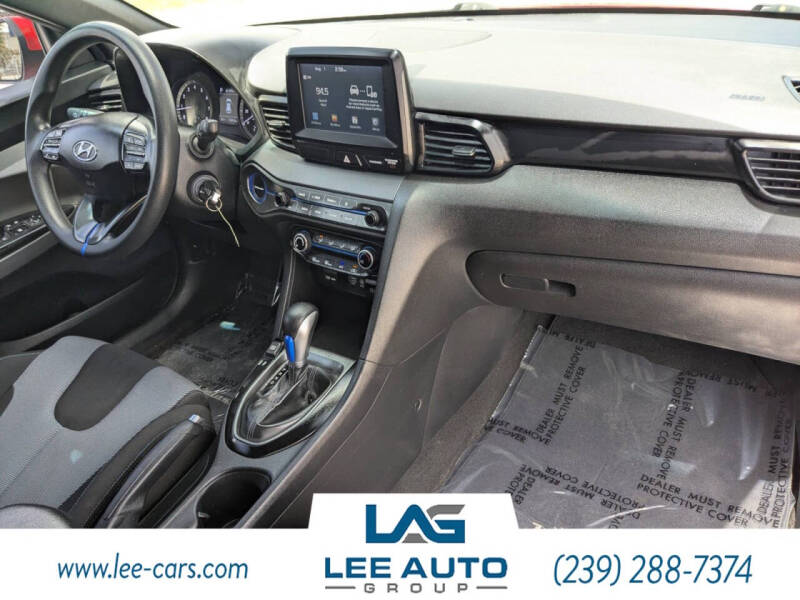 2019 Hyundai Veloster