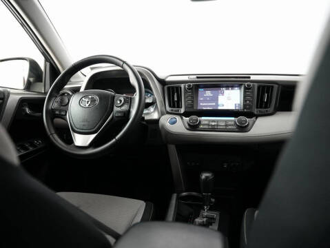 2017 Toyota RAV4 Hybrid XLE