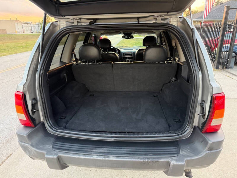 2002 Jeep Grand Cherokee Laredo