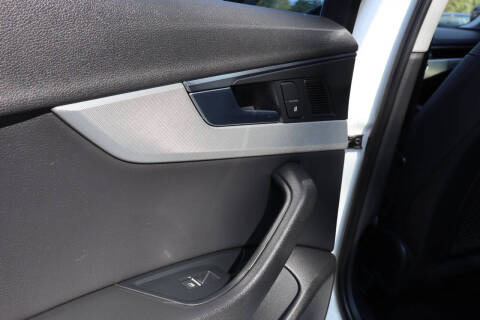 2017 Audi A4 2.0T quattro Premium Plus