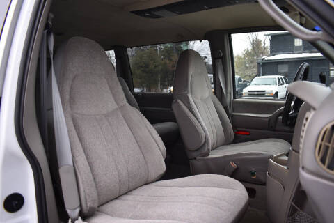 2002 Chevrolet Astro LS