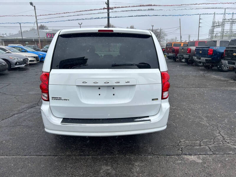 2016 Dodge Grand Caravan SE