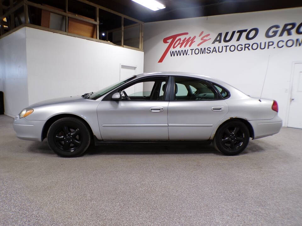 Silver 2003 Ford Taurus SE SE 4dr Sedan 2