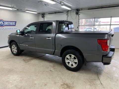 2019 Nissan Titan SV