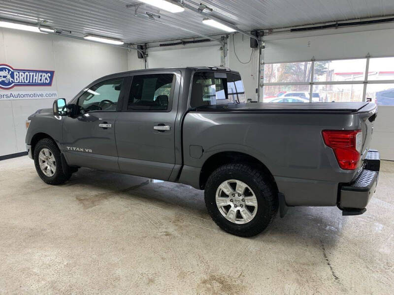 2019 Nissan Titan SV