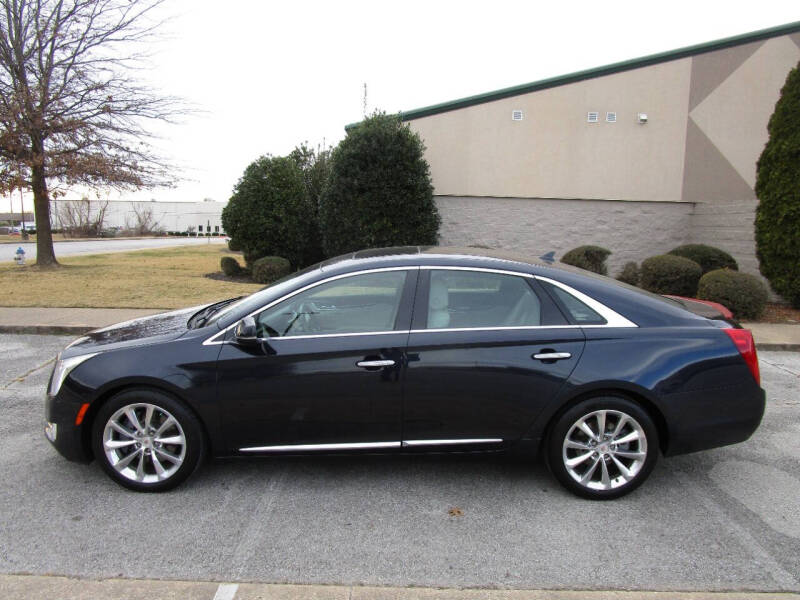 2014 Cadillac XTS Luxury's photo