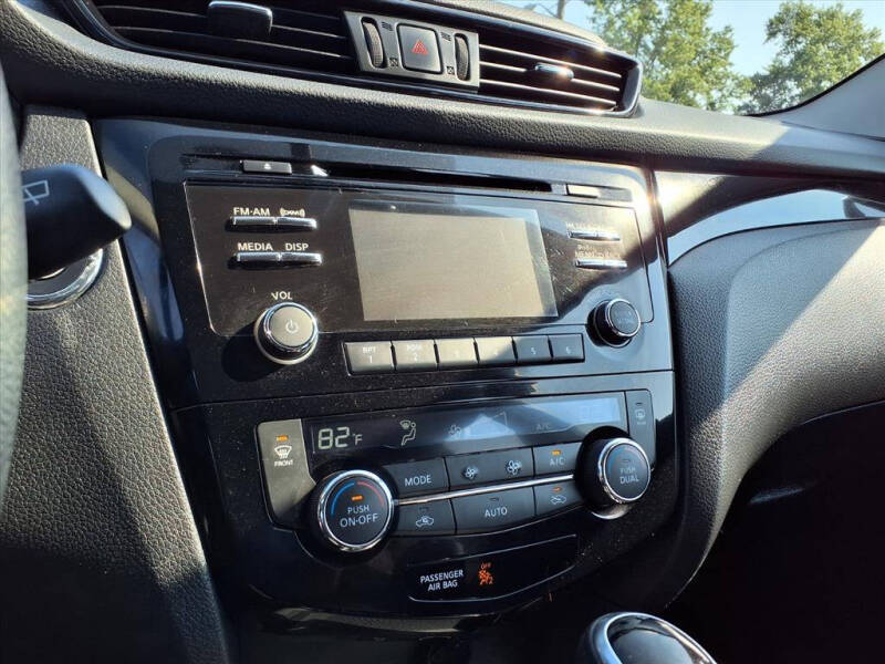 2017 Nissan Rogue Sport SV