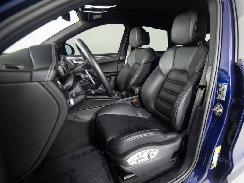 2025 Porsche Macan GTS