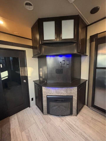 2017 Grand Design RV Momentum