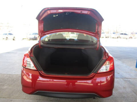 2019 Nissan Versa S Plus