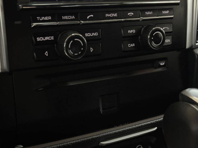 2015 Porsche Macan S