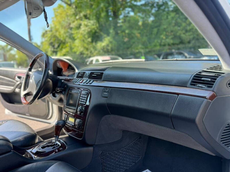 2000 Mercedes-Benz S-Class S 500