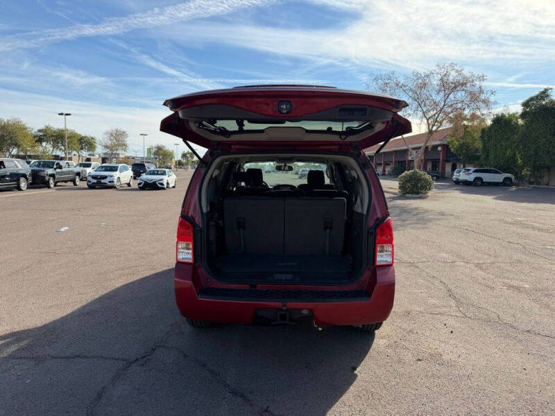 2011 Nissan Pathfinder SV