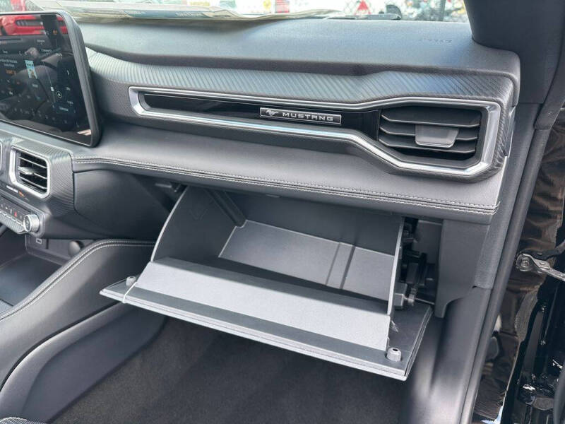 2025 Ford Mustang EcoBoost Premium