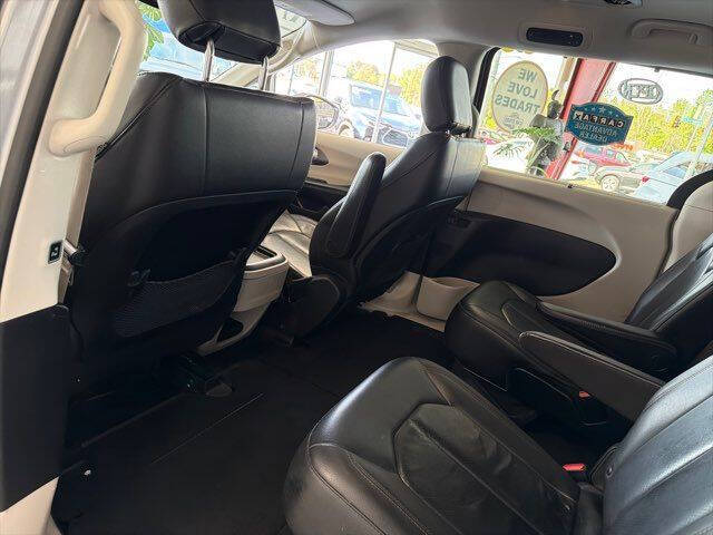 2020 Chrysler Pacifica Touring L