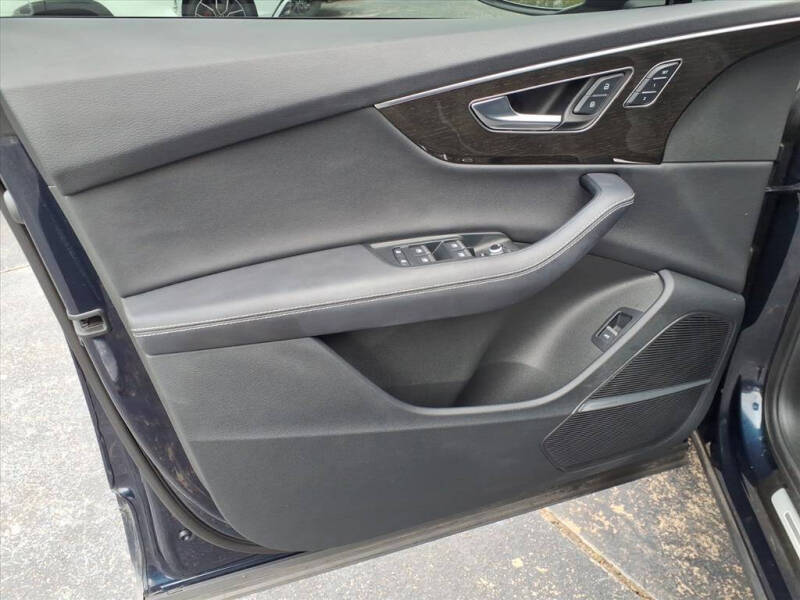 2025 Audi Q7 quattro Premium Plus 55 TFSI