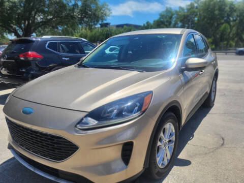 2020 Ford Escape SE