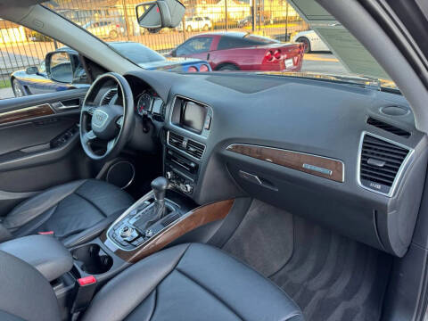 2016 Audi Q5 2.0T quattro Premium Plus