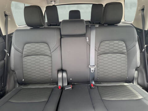 2024 Nissan Pathfinder S