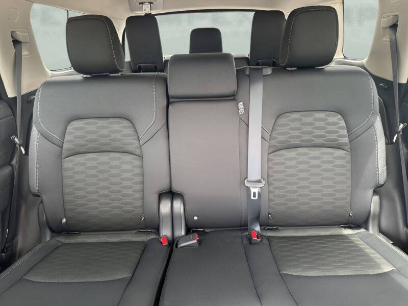 2024 Nissan Pathfinder S