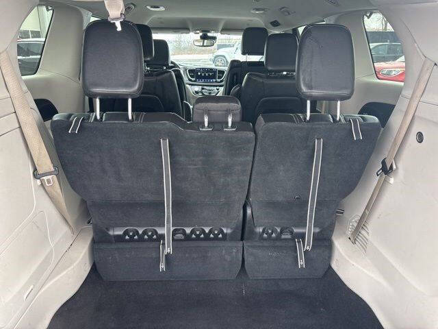 2022 Chrysler Pacifica Hybrid Touring L