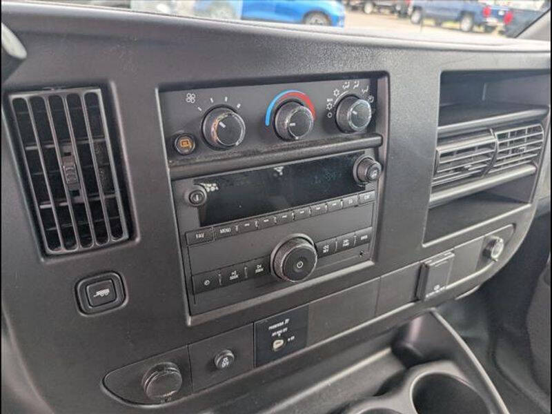 2023 Chevrolet Express 2500