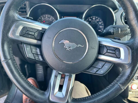 2016 Ford Mustang V6