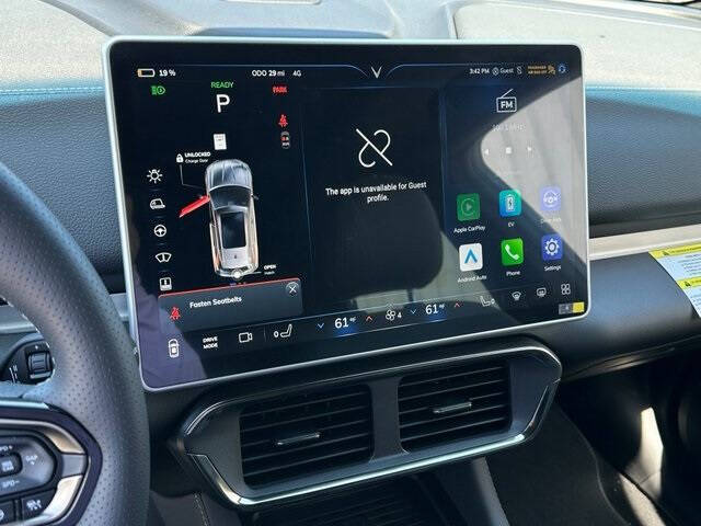 2025 VinFast VF8 Plus