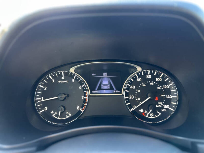 2018 Nissan Pathfinder SV