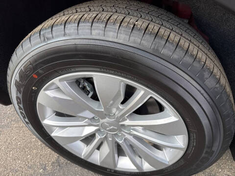 2025 Mitsubishi Outlander ES