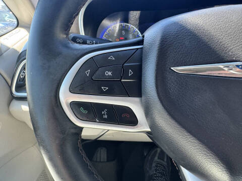 2017 Chrysler Pacifica Touring-L Plus
