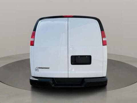 2021 Chevrolet Express 2500
